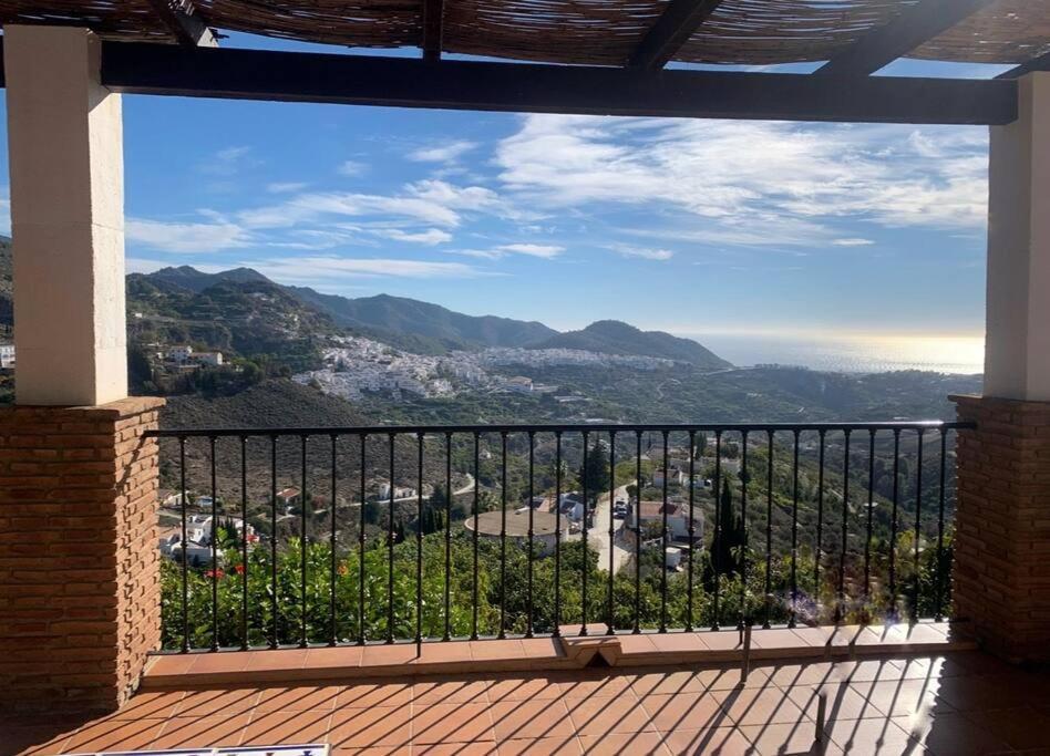 Villa En Frigiliana Con Piscina, Jacuzzi Y Espectaculares Vistas ภายนอก รูปภาพ