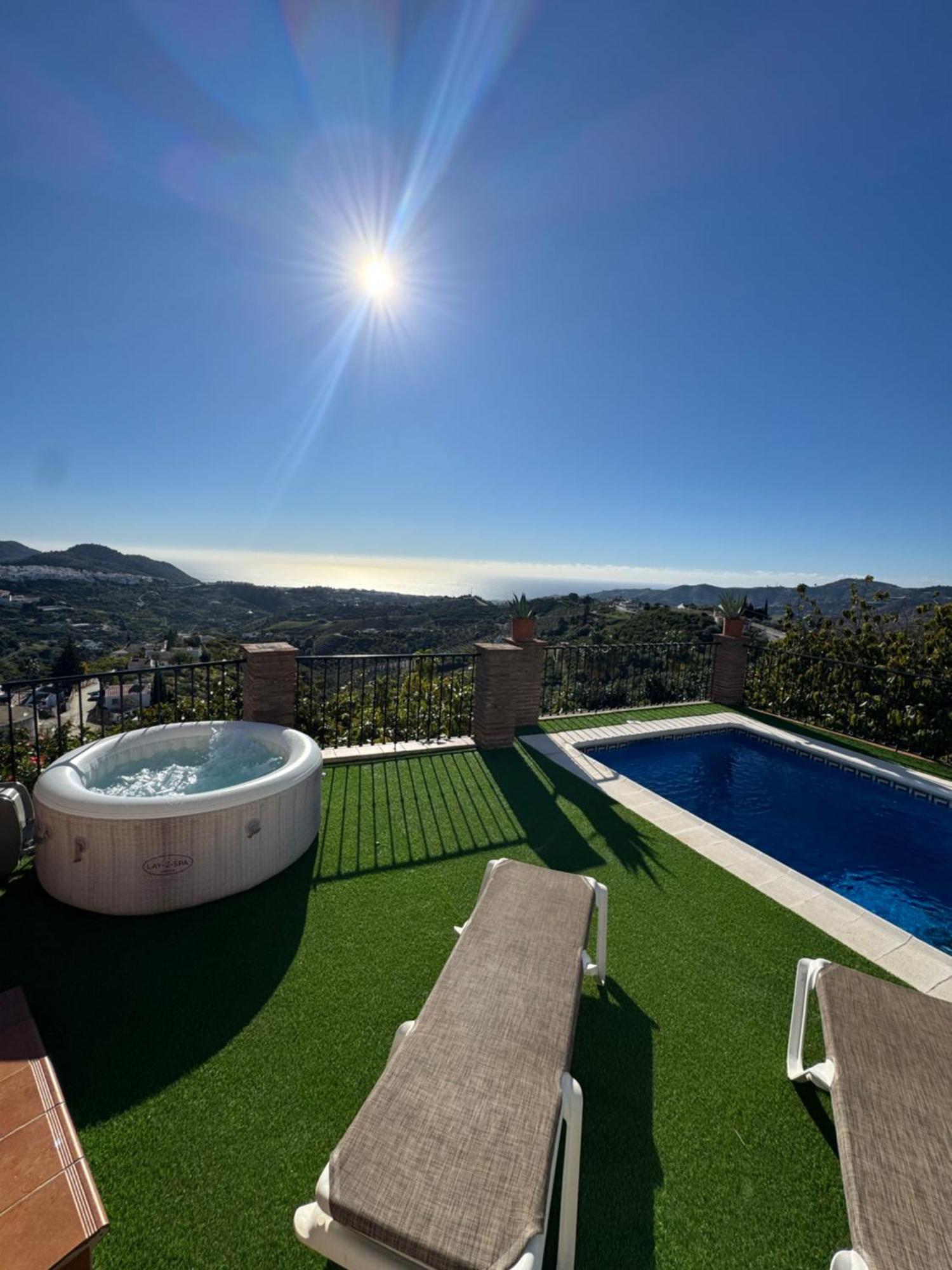 Villa En Frigiliana Con Piscina, Jacuzzi Y Espectaculares Vistas ภายนอก รูปภาพ